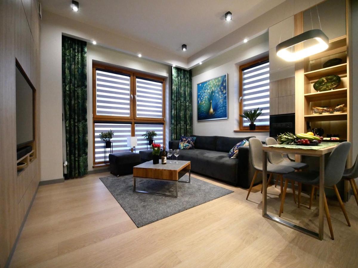 4Uapart-Apartment Suite Platan Tower Paradiso 斯维诺乌伊希切 外观 照片