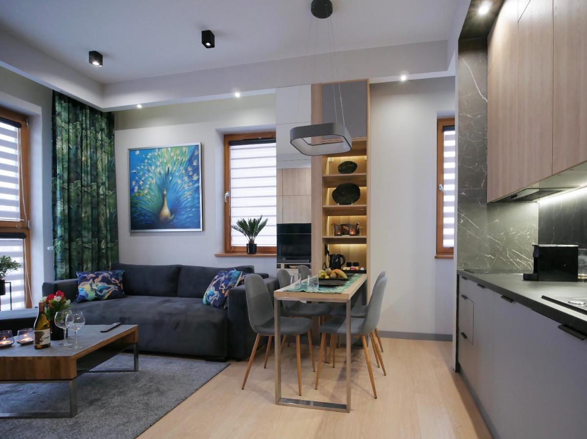 4Uapart-Apartment Suite Platan Tower Paradiso 斯维诺乌伊希切 外观 照片