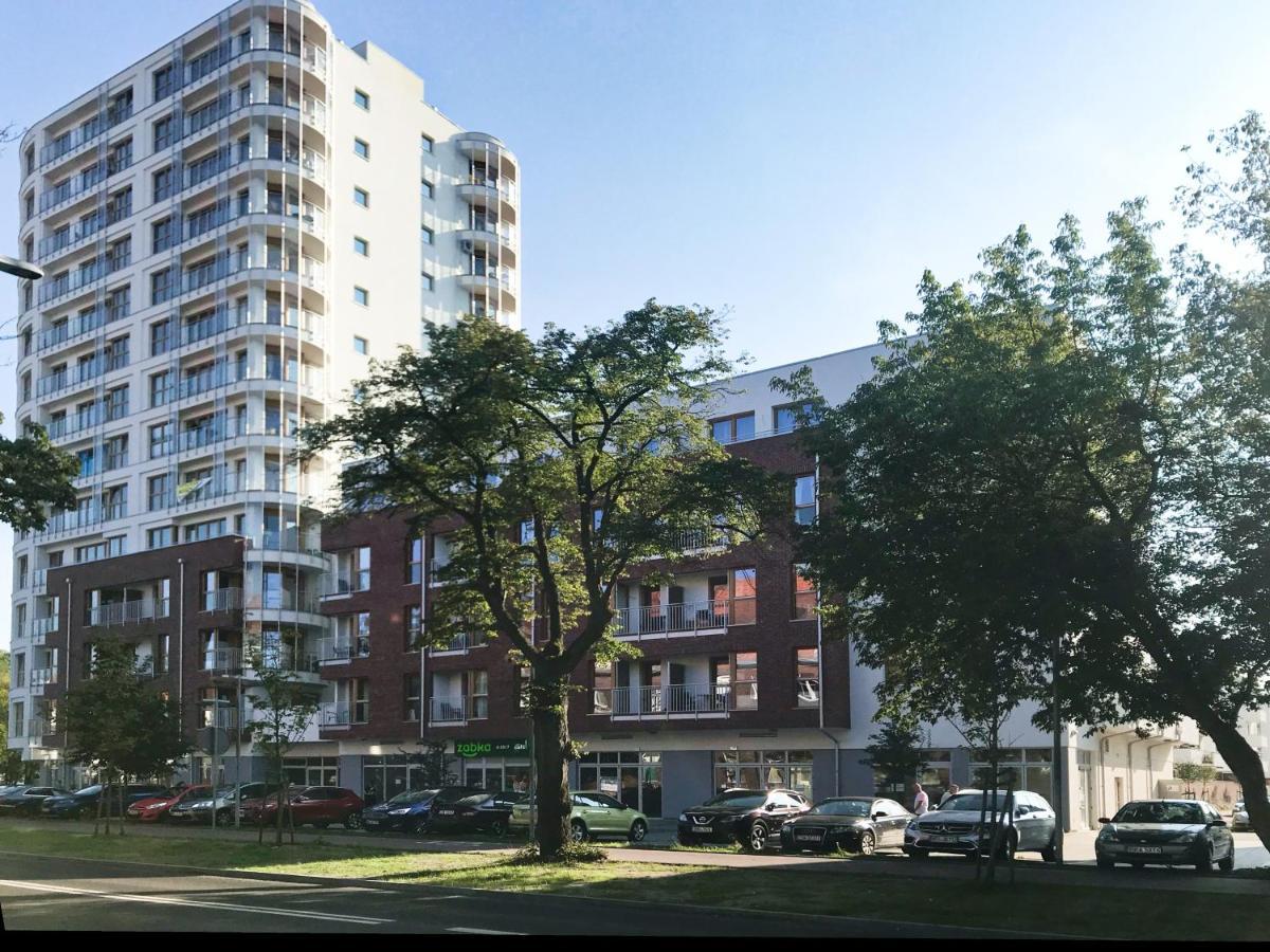 4Uapart-Apartment Suite Platan Tower Paradiso 斯维诺乌伊希切 外观 照片